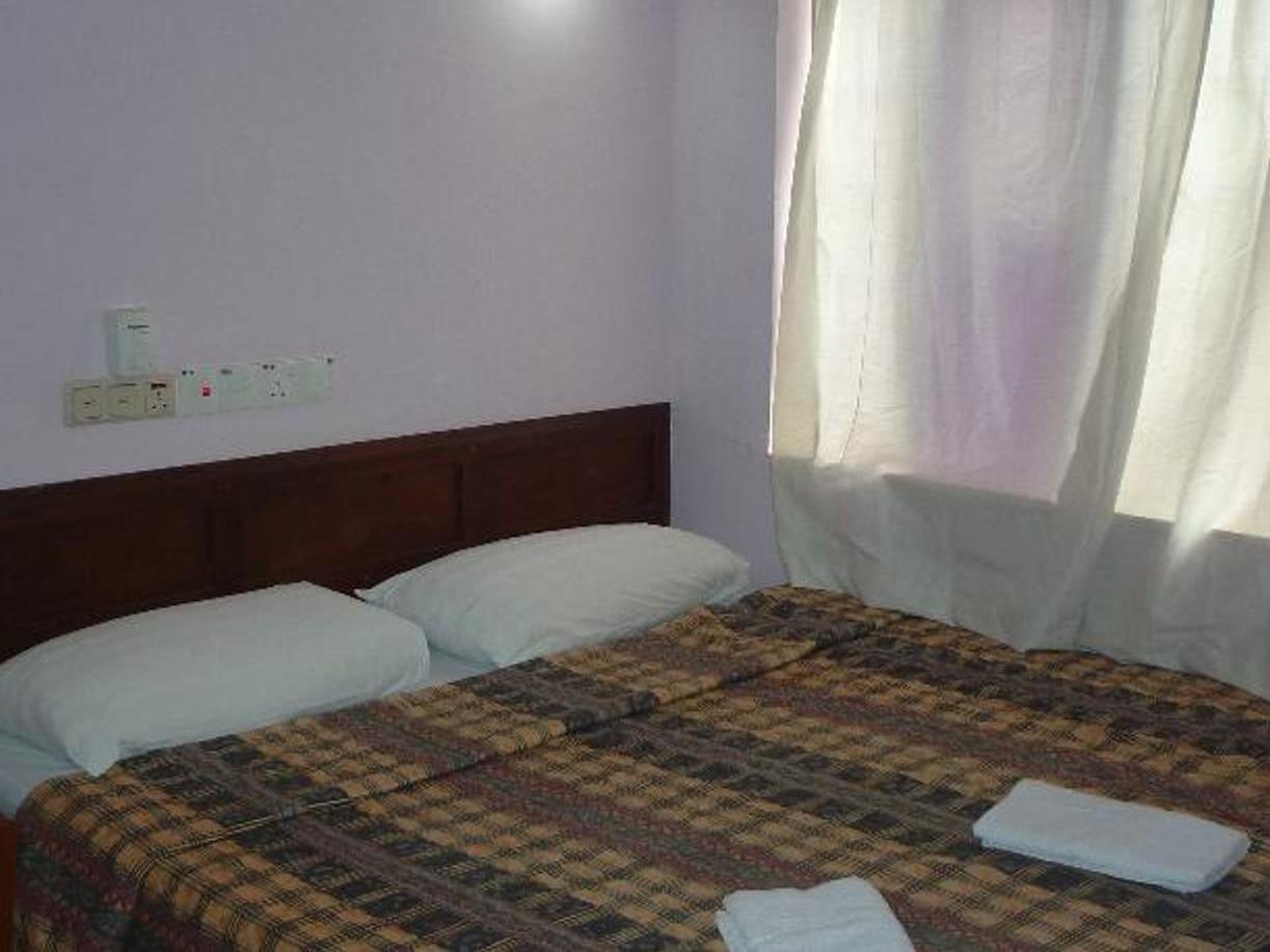 J &J Hotel 亞庇 外观 照片